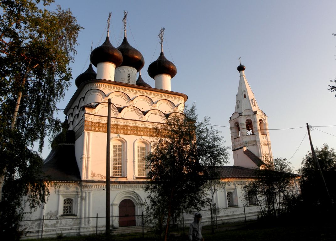 Церковь Спаса Всемилостивого, Белозерск (Белозерский район, Вологодская область). фасады