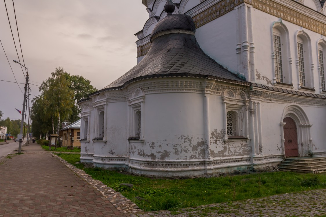 Церковь Спаса Всемилостивого, Белозерск (Белозерский район, Вологодская область). архитектурные детали, Апсида
