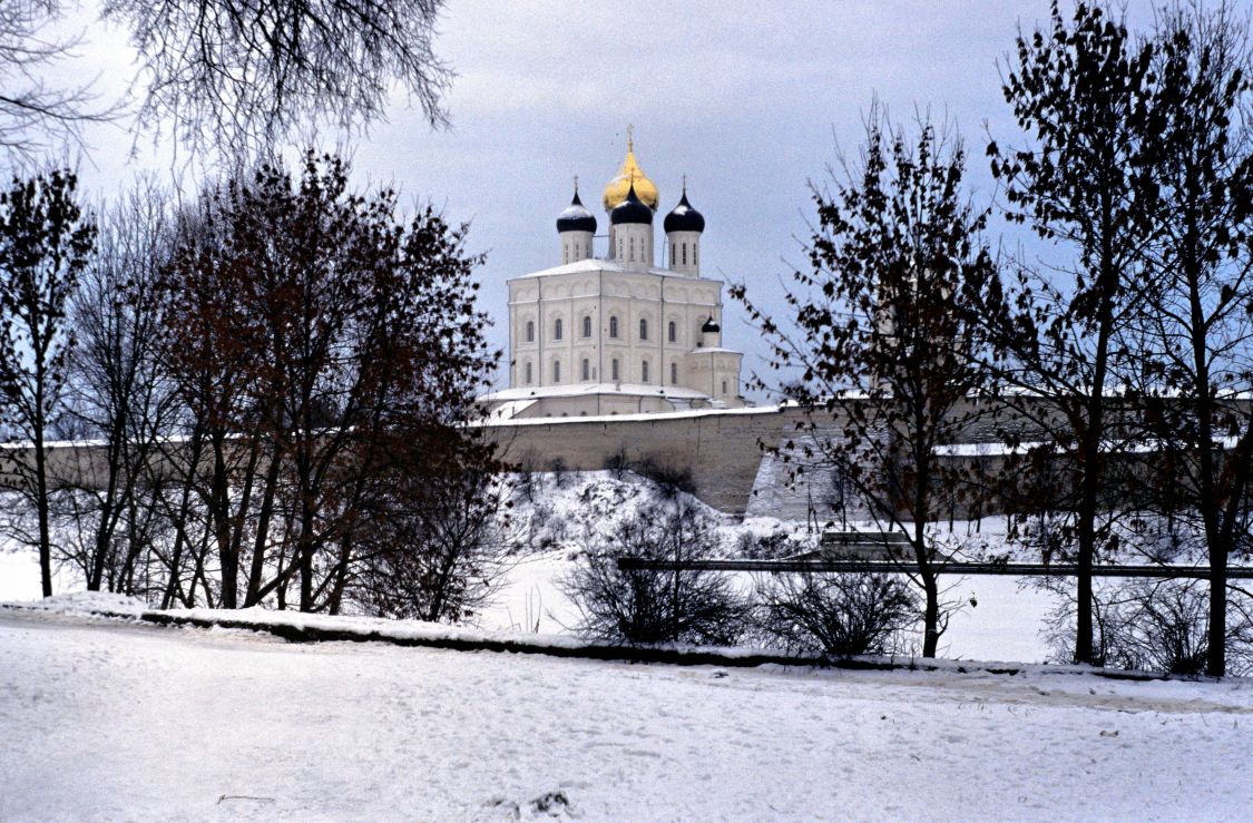 Псков. Кафедральный собор Троицы Живоначальной. художественные фотографии