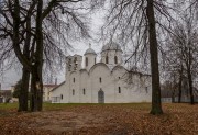 Псков. Иоанно-Предтеченский монастырь с Завеличья (подворье Крыпецкого монастыря). Собор Рождества Иоанна Предтечи