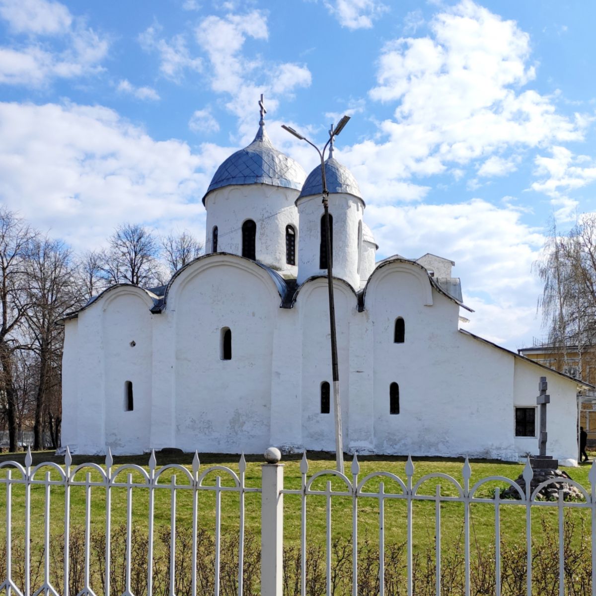 Иоанно-Предтеченский монастырь с Завеличья (подворье Крыпецкого монастыря). Собор Рождества Иоанна Предтечи, Псков (Псков, город, Псковская область). фасады