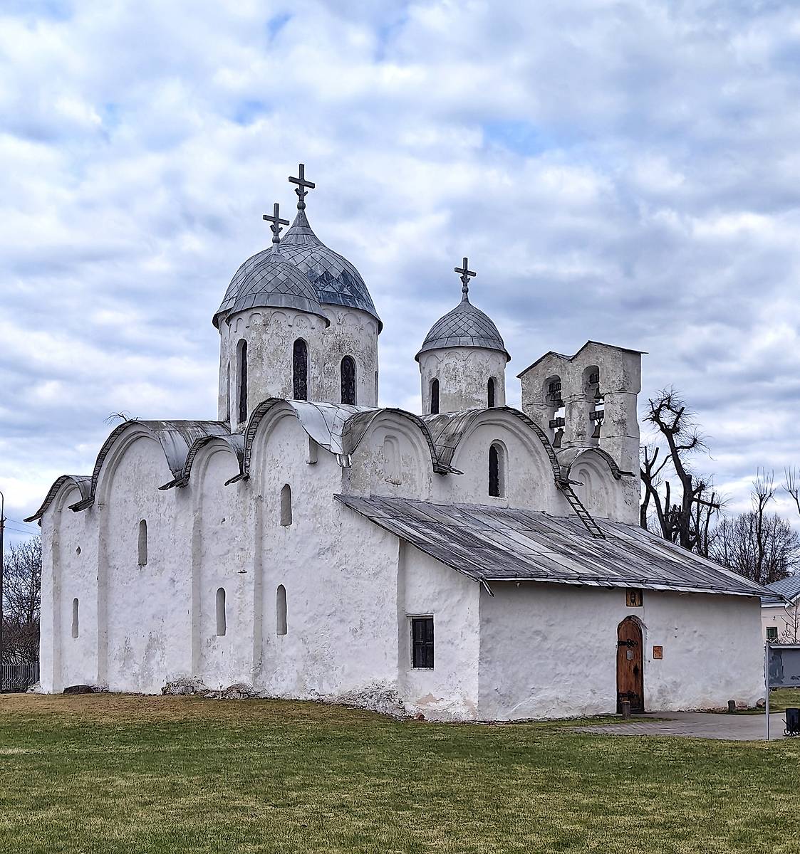 фасады. Иоанно-Предтеченский монастырь (подворье Крыпецкого монастыря). Собор Рождества Иоанна Предтечи, Псков (Псков, город, Псковская область)