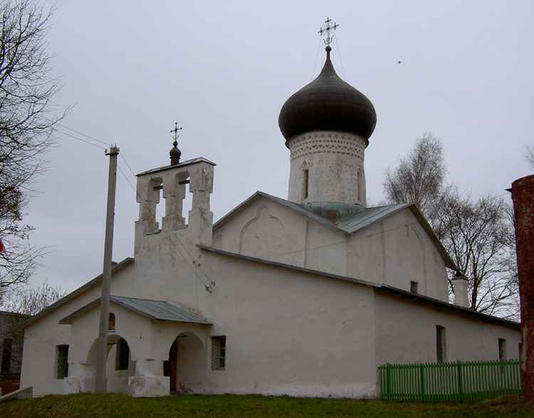 Псков храм голубой