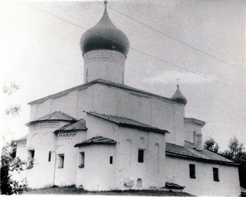 Псков. Церковь Василия Великого на Горке. фасады