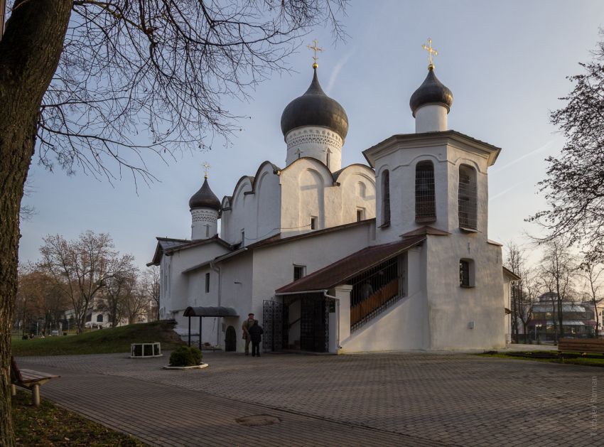 Псков. Церковь Василия Великого на Горке. фасады