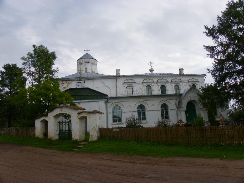 Церковь Николая Чудотворца, Верхний Мост (Порховский район, Псковская область). общий вид в ландшафте