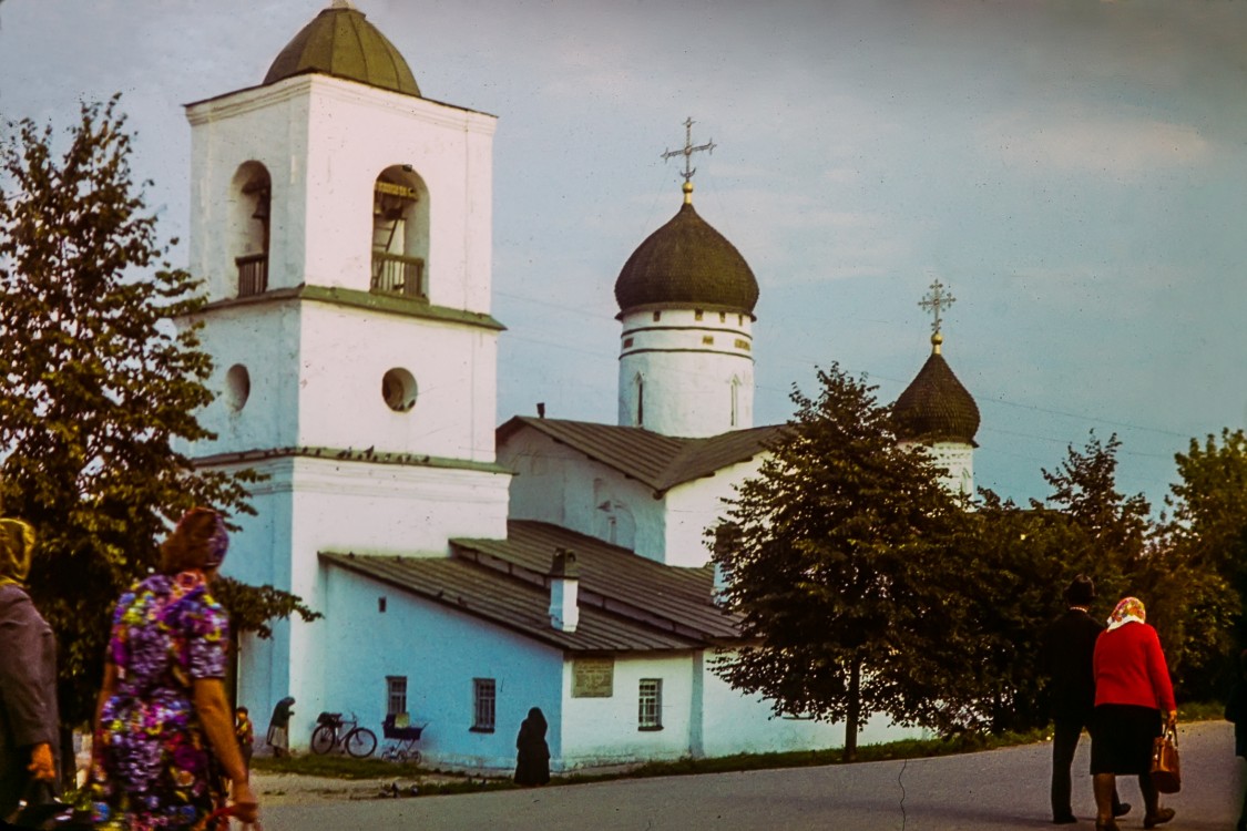 Остров. Церковь Николая Чудотворца. дополнительная информация, Оцифрованный слайд 1975 года
