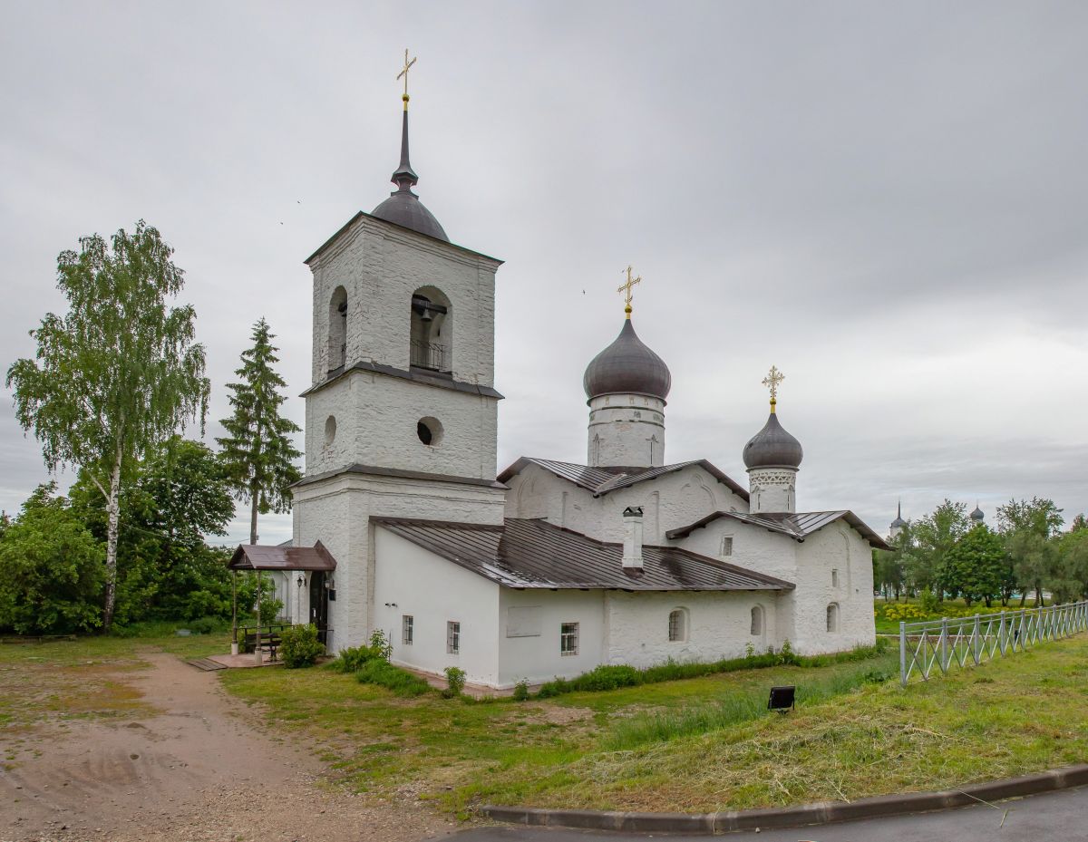 Остров. Церковь Николая Чудотворца. фасады, Вид с юго-востока