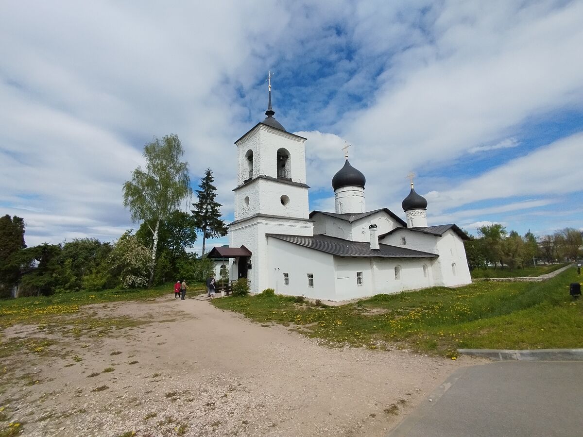 Остров. Церковь Николая Чудотворца. фасады