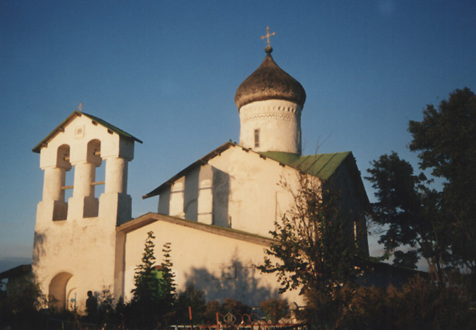 Церковь Николая Чудотворца, Устье (Псковский район, Псковская область). фасады