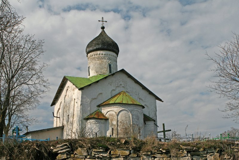 Церковь Николая Чудотворца, Устье (Псковский район, Псковская область). фасады, Вид с восточной части церкви
