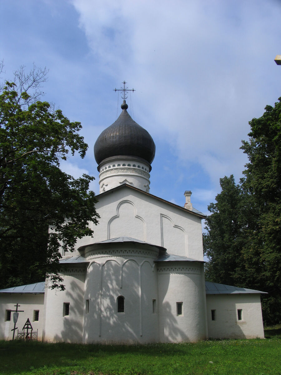 Собор Державной иконы Божией Матери, Гдов (Гдовский район, Псковская область). фасады, Алтарная часть