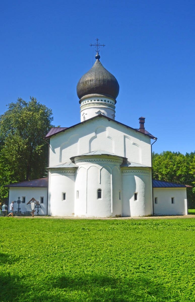 Собор Державной иконы Божией Матери, Гдов (Гдовский район, Псковская область). фасады