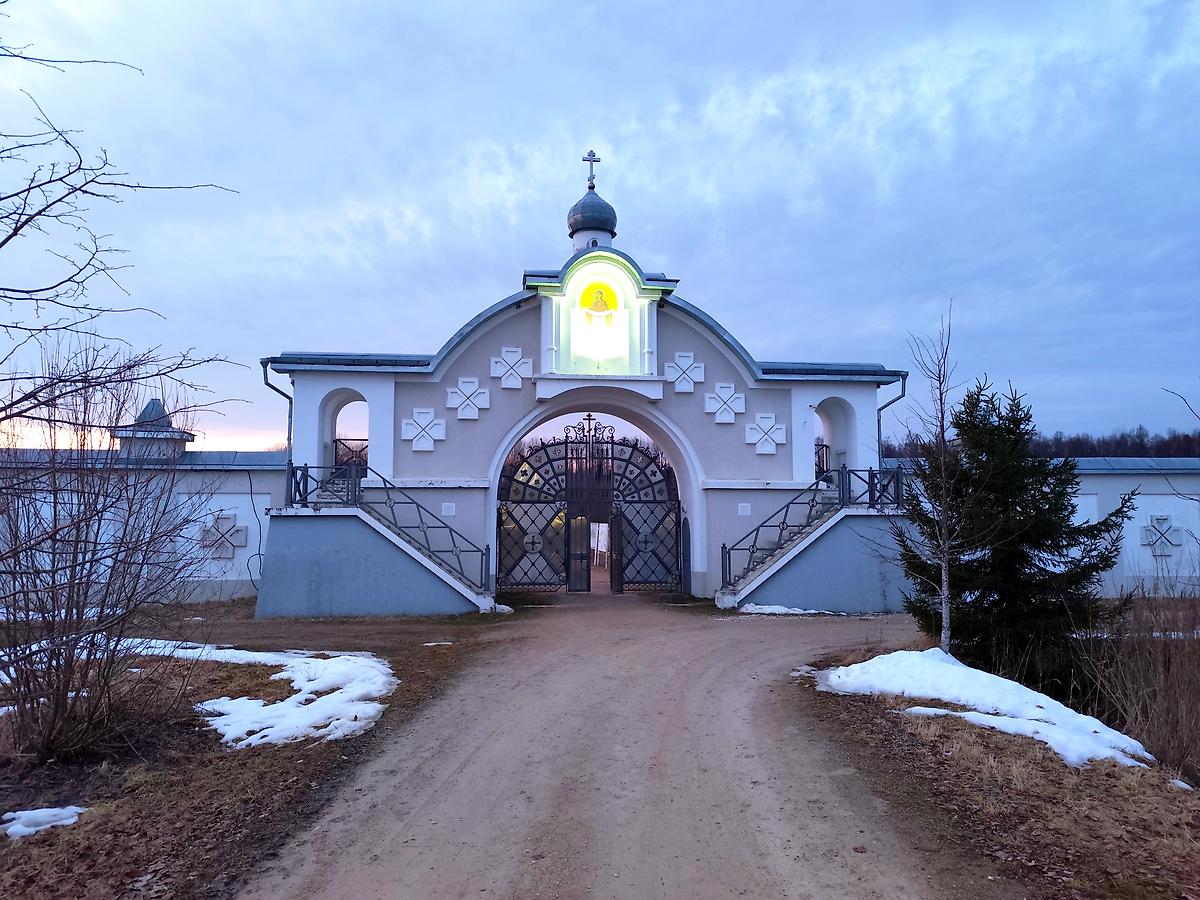 дополнительная информация. Иоанно-Богословский Савво-Крыпецкий мужской монастырь, Крыпецкое (Псковский район, Псковская область)