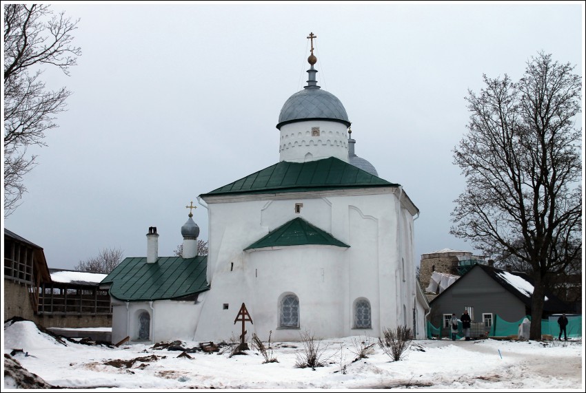 Изборск. Собор Николая Чудотворца. фасады