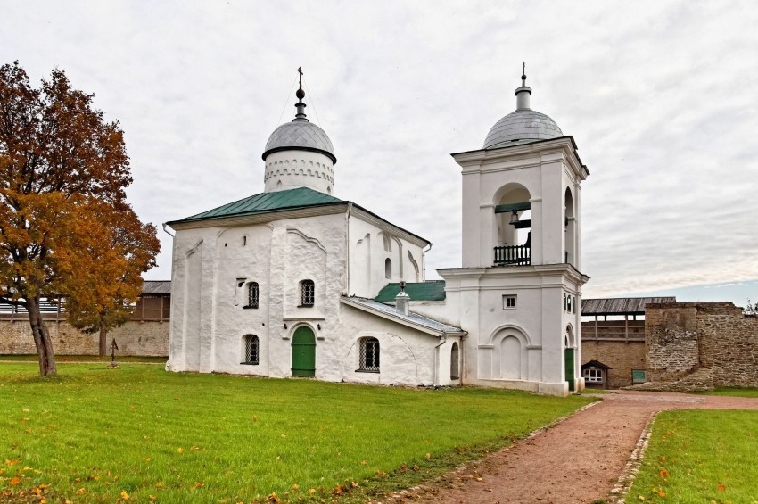 Собор Николая Чудотворца, Изборск (Печорский район, Псковская область). фасады