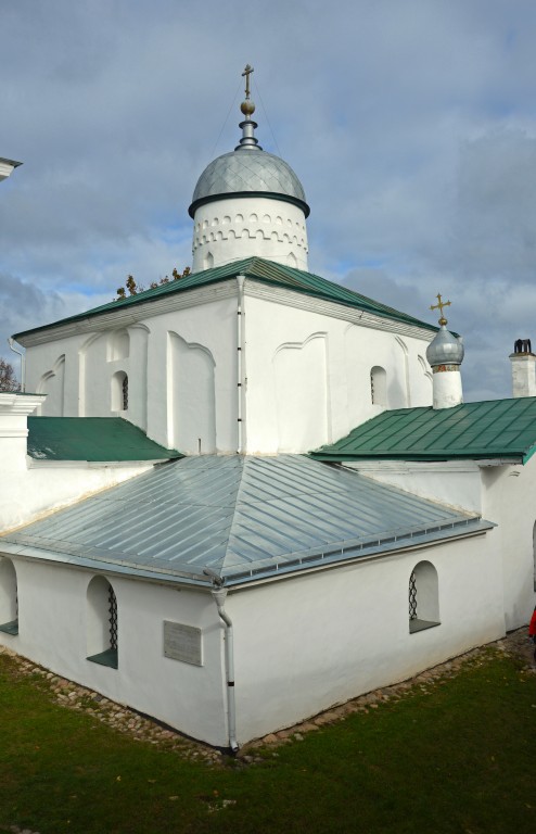 Собор Николая Чудотворца, Изборск (Печорский район, Псковская область). фасады
