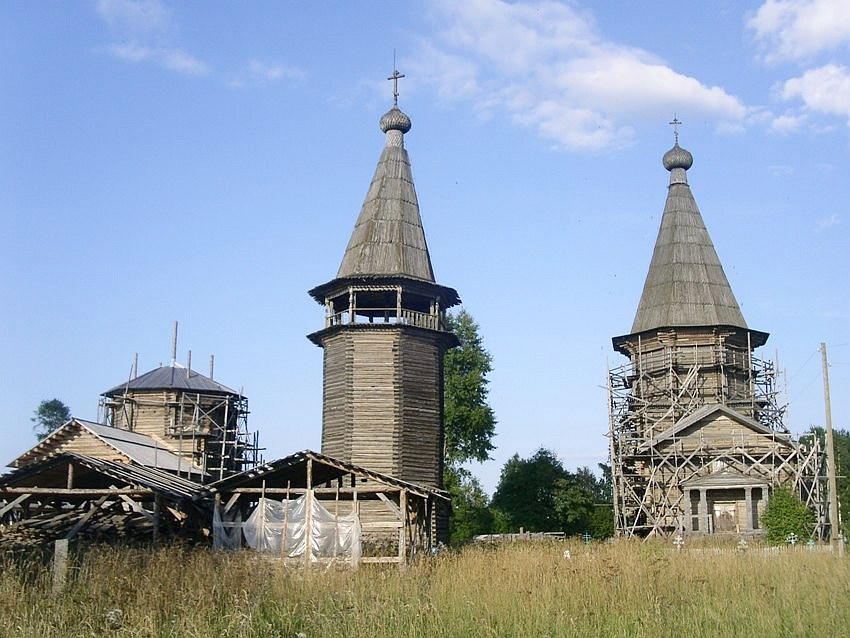 Храмовый комплекс Лядинского погоста, Столетовская (Лядины) (Каргопольский район, Архангельская область). общий вид в ландшафте, вид с запада