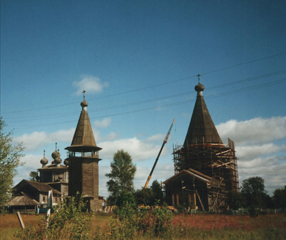Храмовый комплекс Лядинского погоста, Столетовская (Лядины) (Каргопольский район, Архангельская область). общий вид в ландшафте