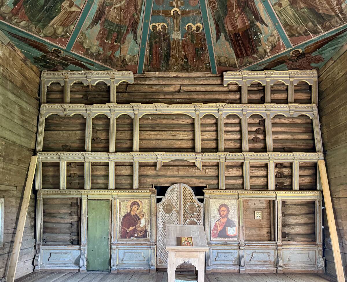 Церковь Иоанна Златоуста на Саунинском погосте, Заляжье (Саунино) (Каргопольский район, Архангельская область). интерьер и убранство, Рама иконостаса