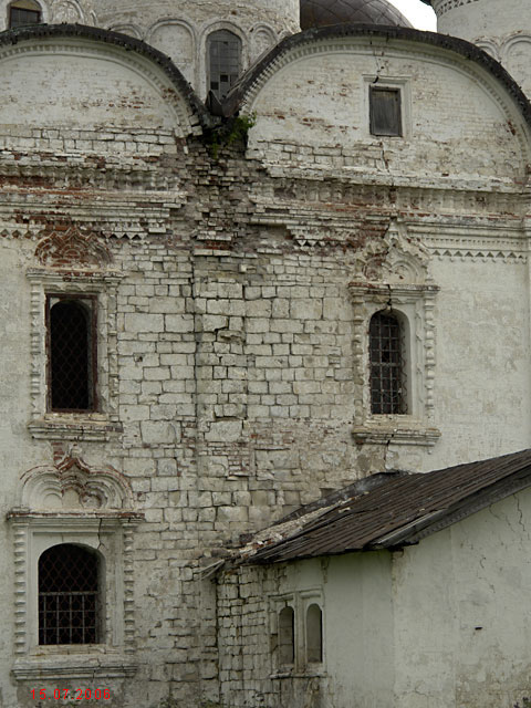 Церковь Воскресения Христова, Каргополь (Каргопольский район, Архангельская область). архитектурные детали