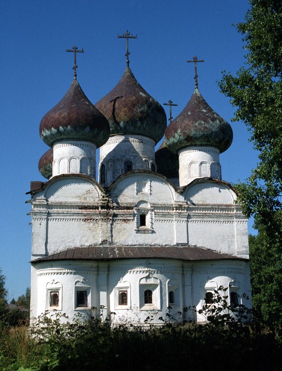 Каргополь. Церковь Воскресения Христова. фасады