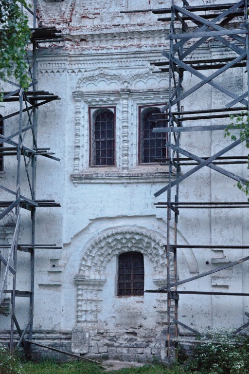 Каргополь. Церковь Воскресения Христова. архитектурные детали