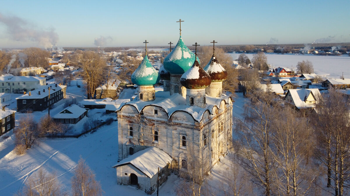 Каргополь. Церковь Воскресения Христова. фасады