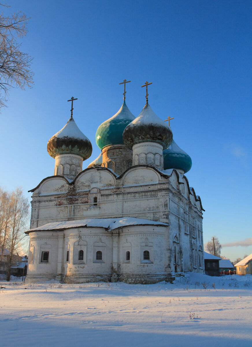 Каргополь. Церковь Воскресения Христова. фасады