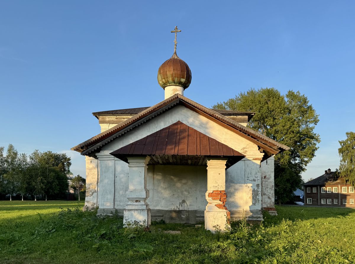 Вид с запада, фасады. Церковь Николая Чудотворца, Каргополь (Каргопольский район, Архангельская область)