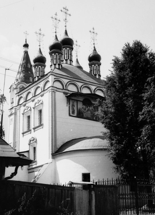 Церковь Троицы Живоначальной, Серпухов (Серпуховский городской округ и гг. Протвино, Пущино, Московская область). фасады