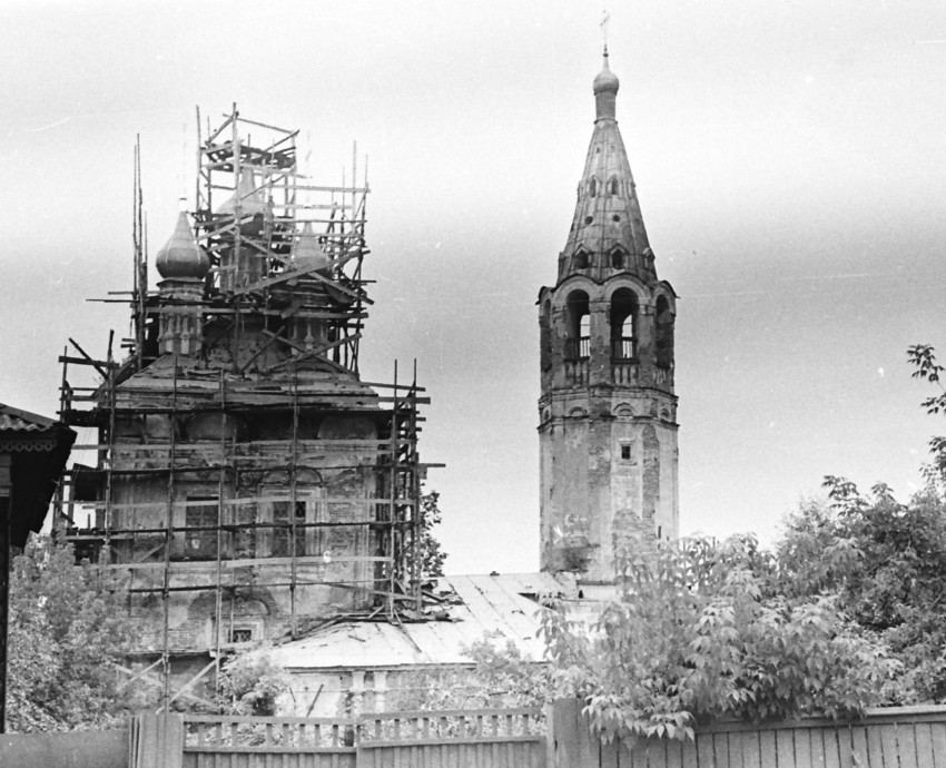 Серпухов. Церковь Троицы Живоначальной. архивная фотография, Собственная съемка