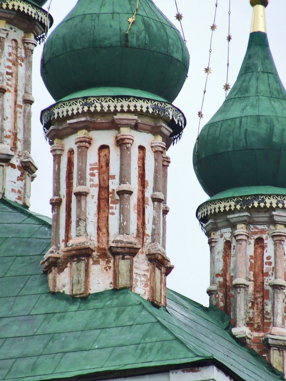 Церковь Троицы Живоначальной, Серпухов (Серпуховский городской округ и гг. Протвино, Пущино, Московская область). архитектурные детали