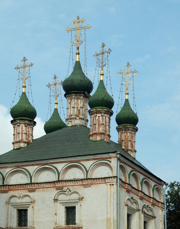 Серпухов. Церковь Троицы Живоначальной. архитектурные детали