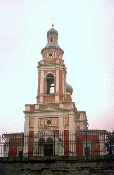 Серпухов. Церковь Успения Пресвятой Богородицы. фасады