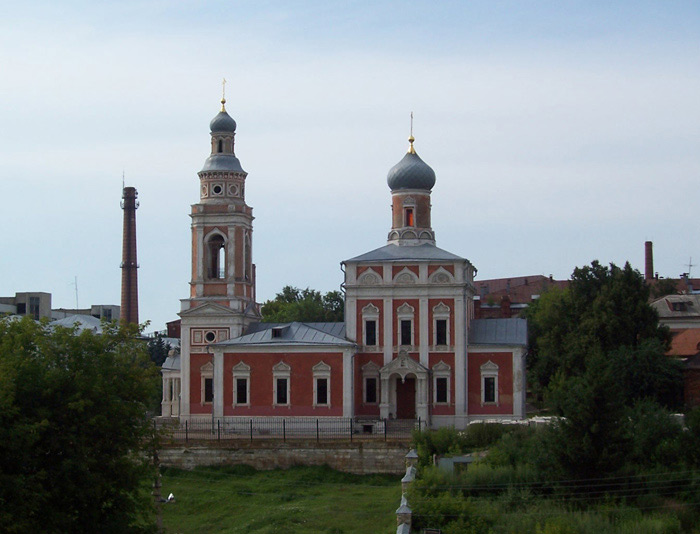 Церковь Успения Пресвятой Богородицы, Серпухов (Серпуховский городской округ и гг. Протвино, Пущино, Московская область). общий вид в ландшафте, вид с кремлёвского вала		      