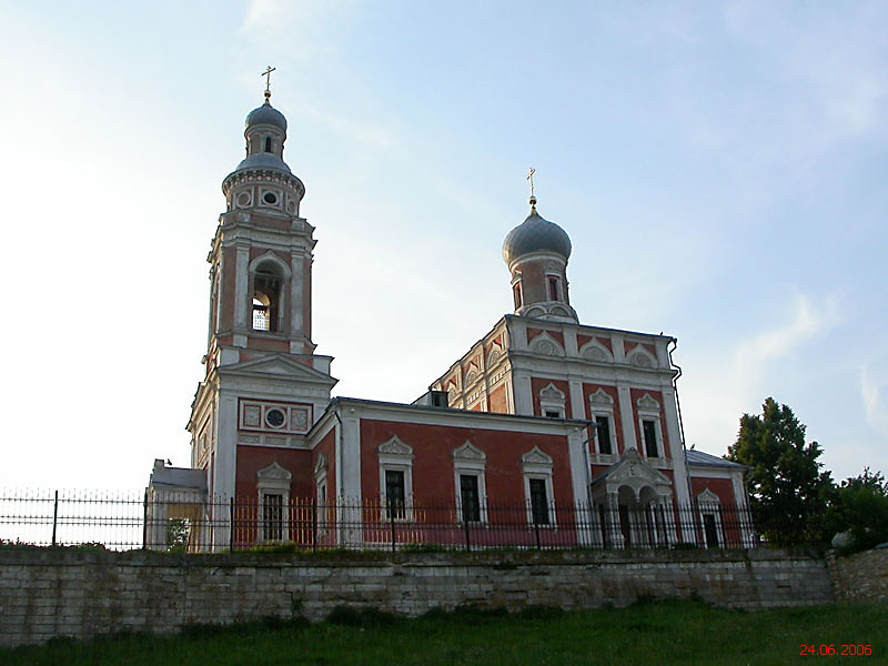 Церковь Успения Пресвятой Богородицы, Серпухов (Серпуховский городской округ и гг. Протвино, Пущино, Московская область). фасады