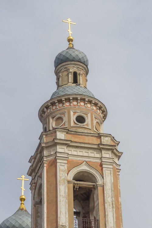 Серпухов. Церковь Успения Пресвятой Богородицы. фасады