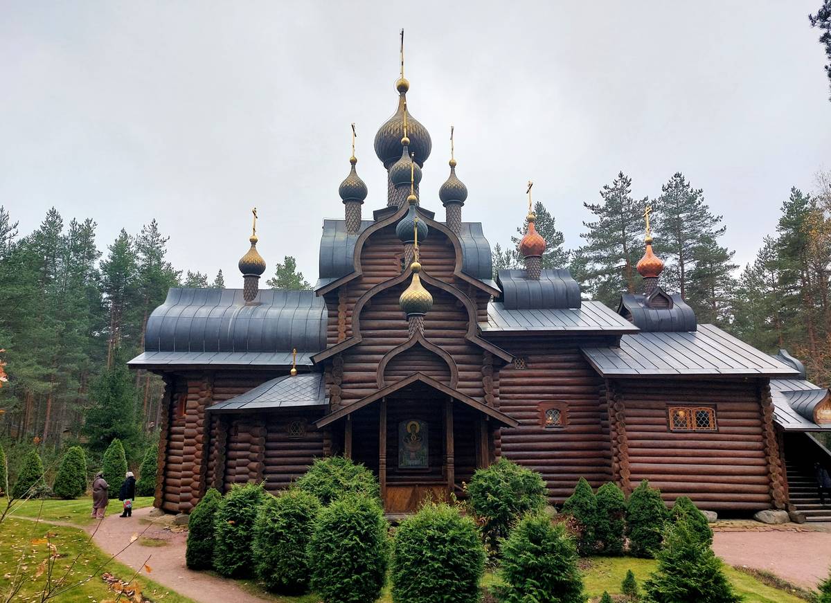 Церковь Всех Русских Святых, Сосново (Приозерский район, Ленинградская область). фасады