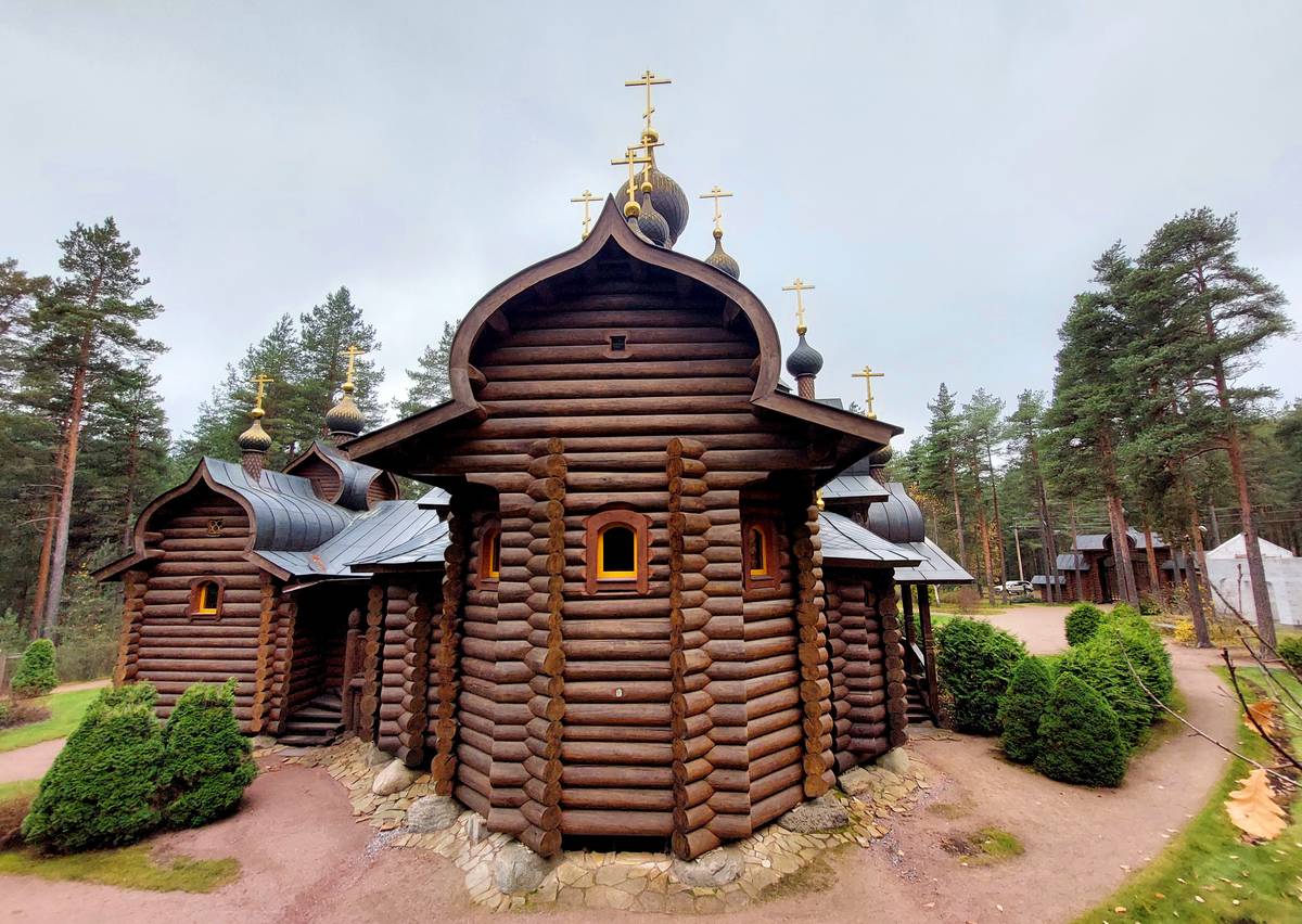 Церковь Всех Русских Святых, Сосново (Приозерский район, Ленинградская область). фасады