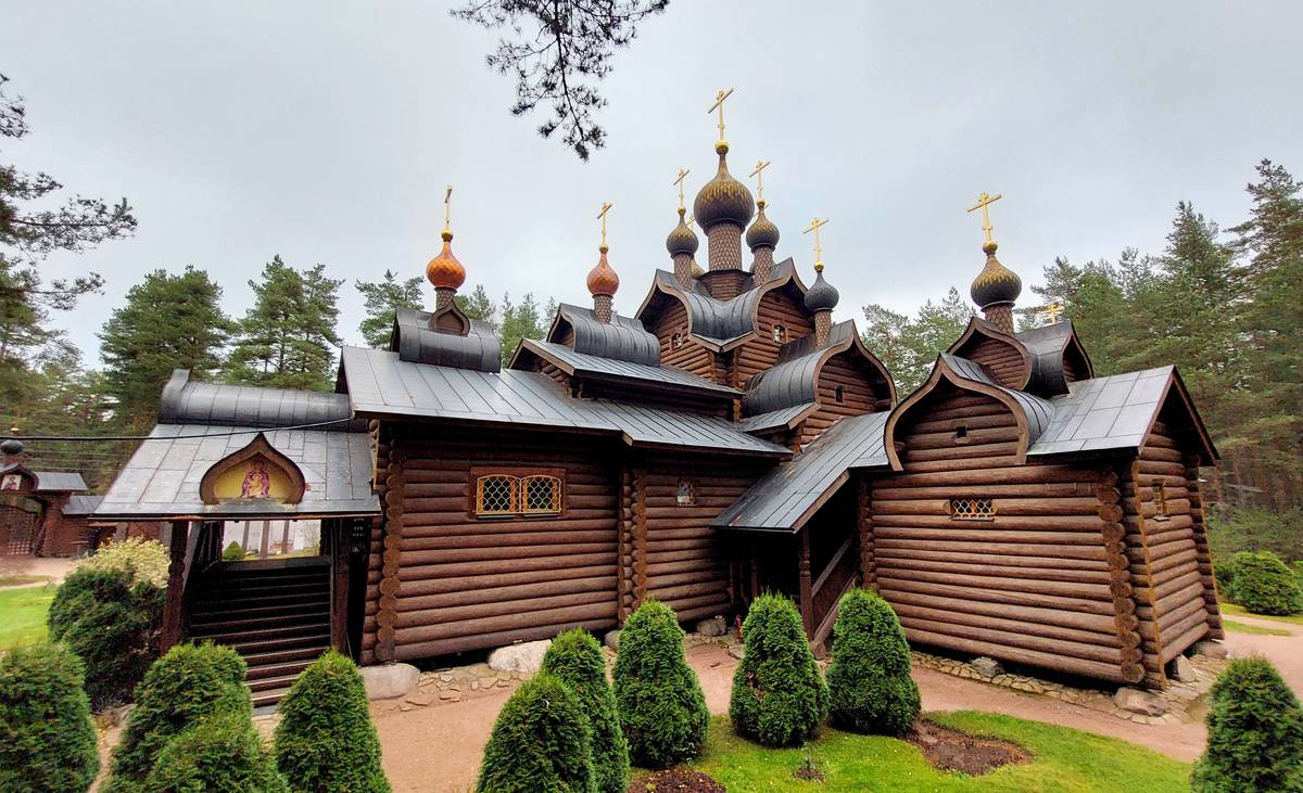 Церковь Всех Русских Святых, Сосново (Приозерский район, Ленинградская область). фасады