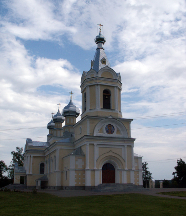 Церковь Успения Пресвятой Богородицы, Лезье (Кировский район, Ленинградская область). фасады, Западный фасад