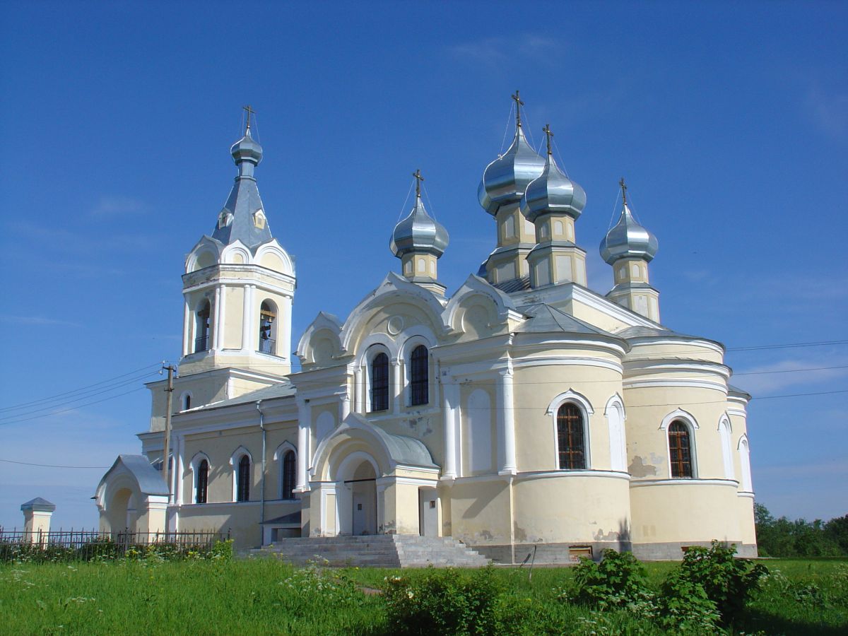 Церковь Успения Пресвятой Богородицы, Лезье (Кировский район, Ленинградская область). фасады
