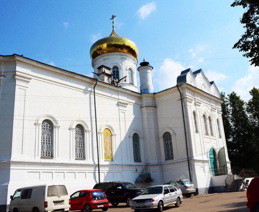 Собор Богоявления Господня, Вышний Волочёк (Вышневолоцкий район и г. Вышний Волочёк, Тверская область). фасады, Вид с южной стороны