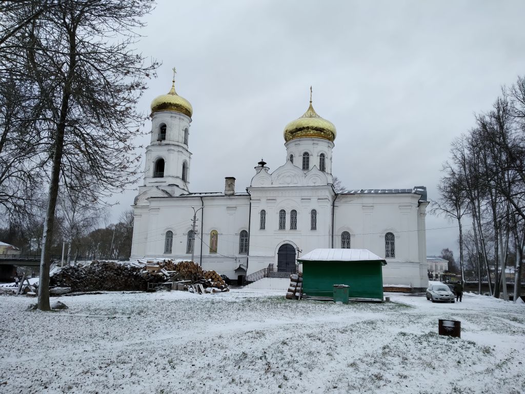 Вышний Волочёк. Собор Богоявления Господня. фасады