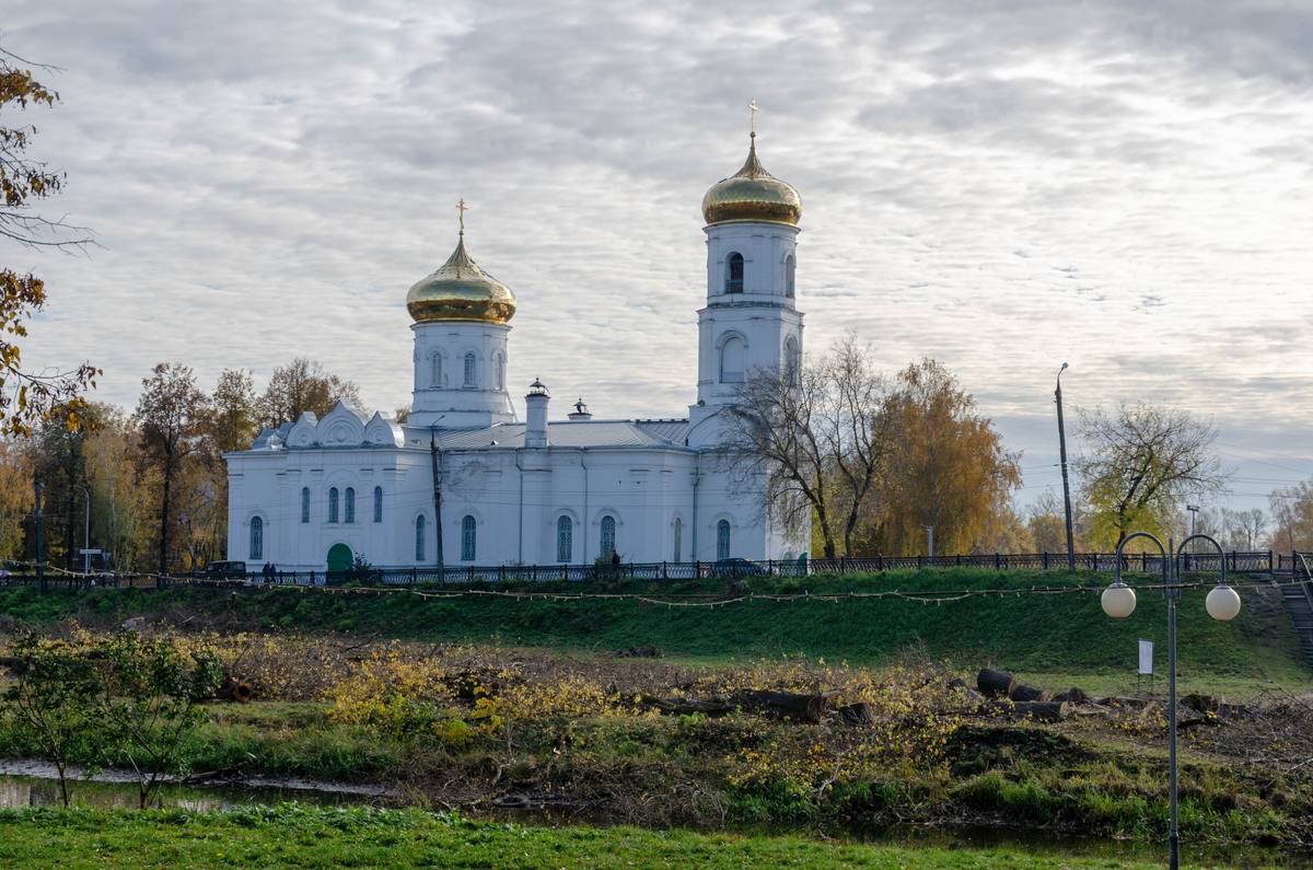 Собор Богоявления Господня, Вышний Волочёк (Вышневолоцкий район и г. Вышний Волочёк, Тверская область). фасады