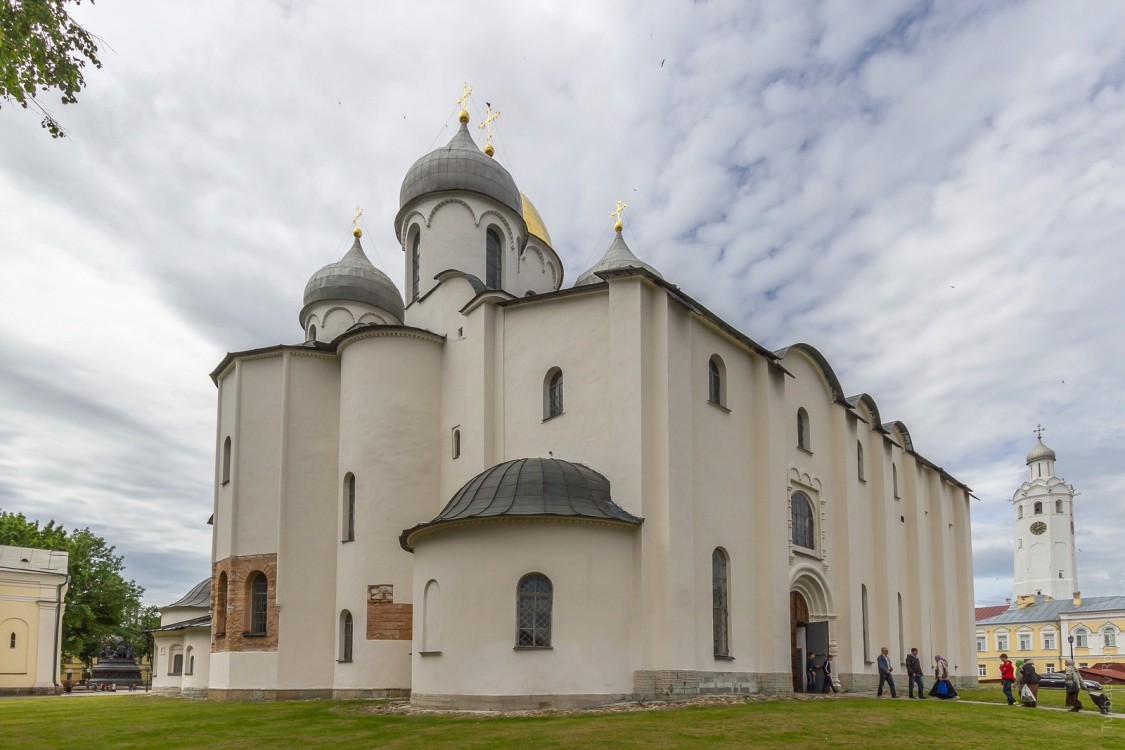 Великий Новгород. Кремль. Собор Софии, Премудрости Божией. фасады