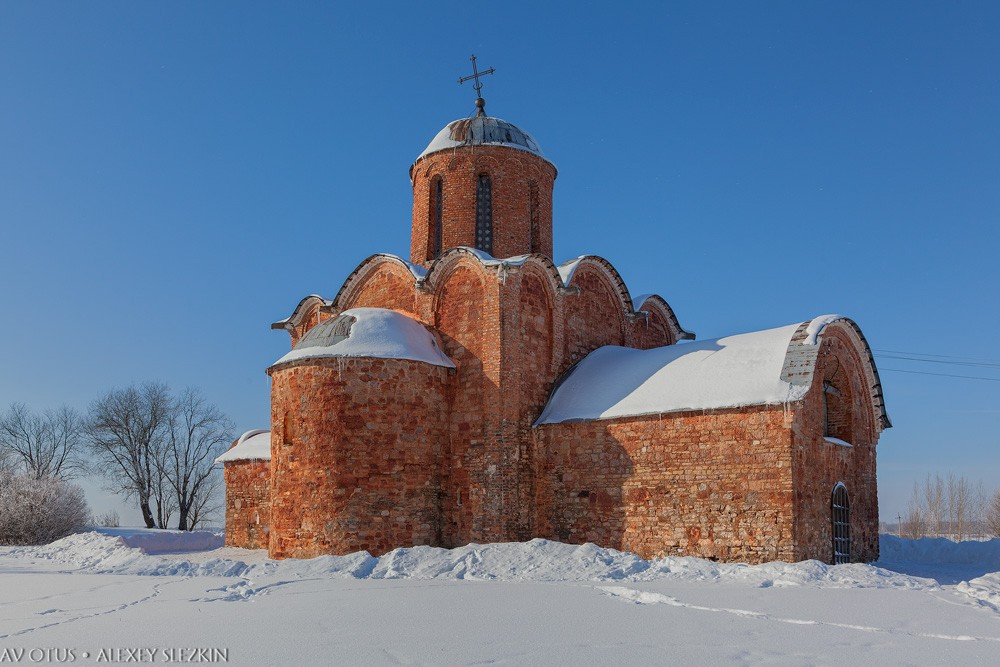 Церковь Преображения Господня на Ковалёве, Ковалёво (Новгородский район, Новгородская область). фасады