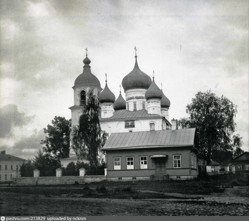 Великий Новгород. Церковь Феодора Стратилата на Щиркове улице. архивная фотография