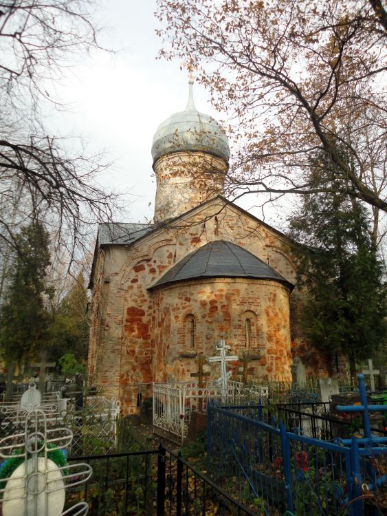 Великий Новгород. Церковь Рождества Христова на Красном поле. фасады